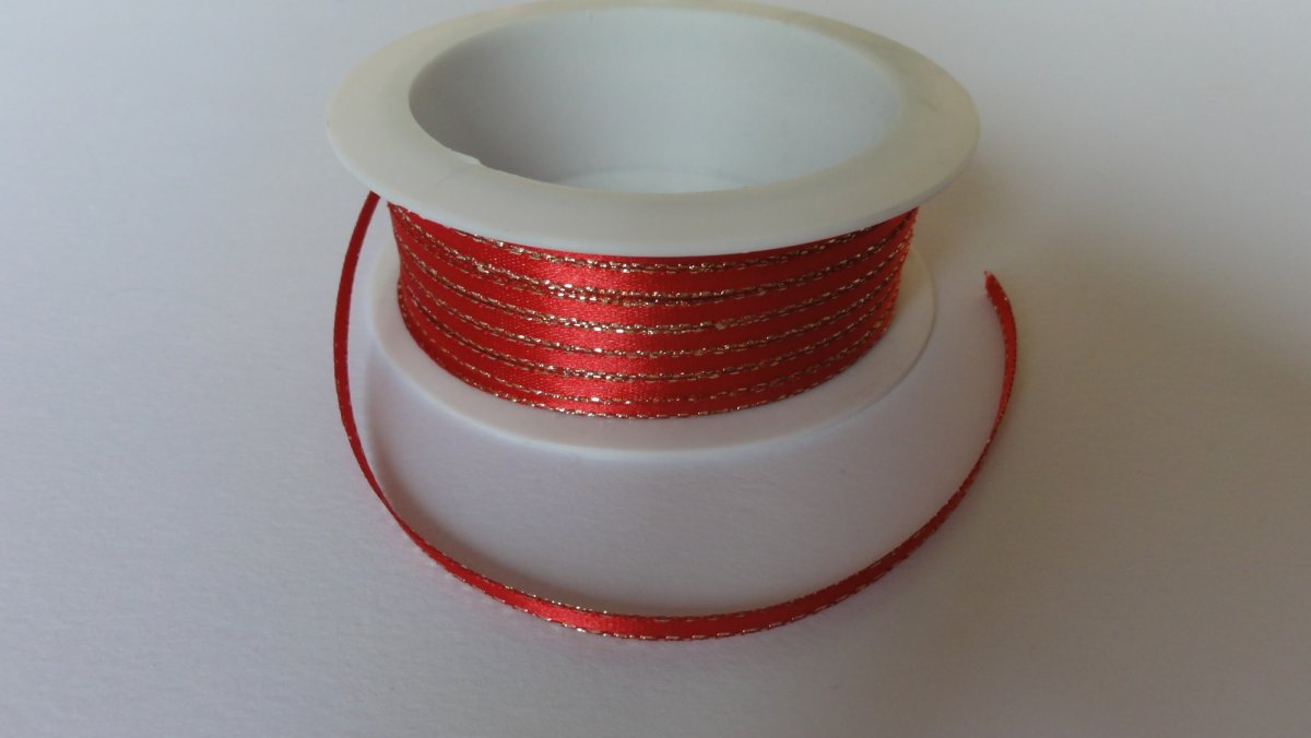 Saténová stužka s lurexem  3mm -  červená  - 3m