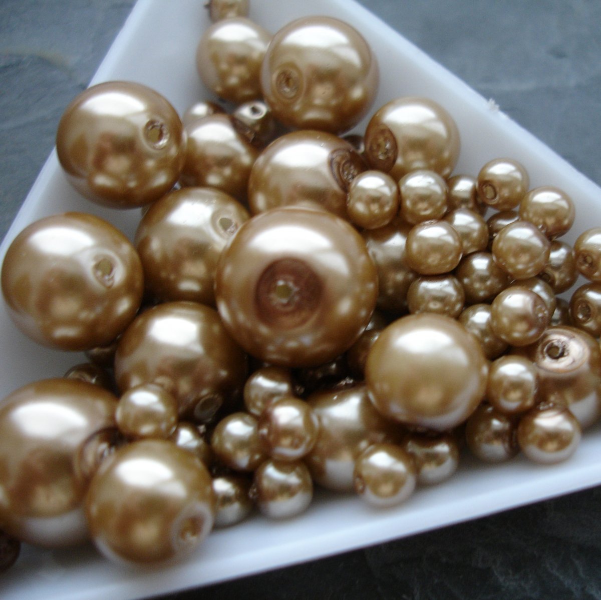 Mix voskovaných kuliček - 30g - hnědý