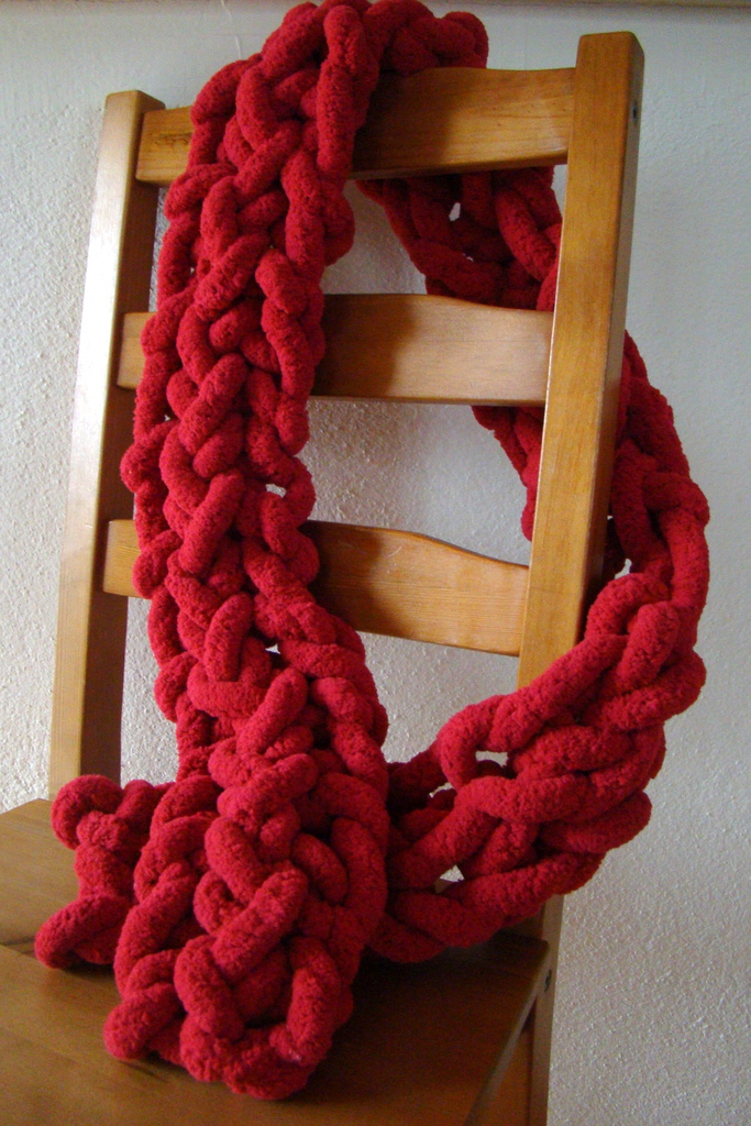 Extravagantní šála - Žížala