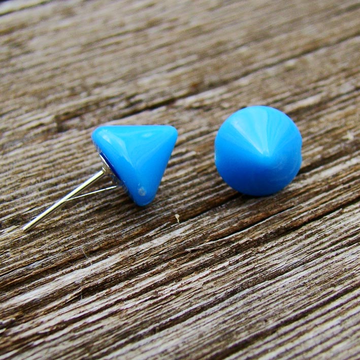 náušnice pecky trny