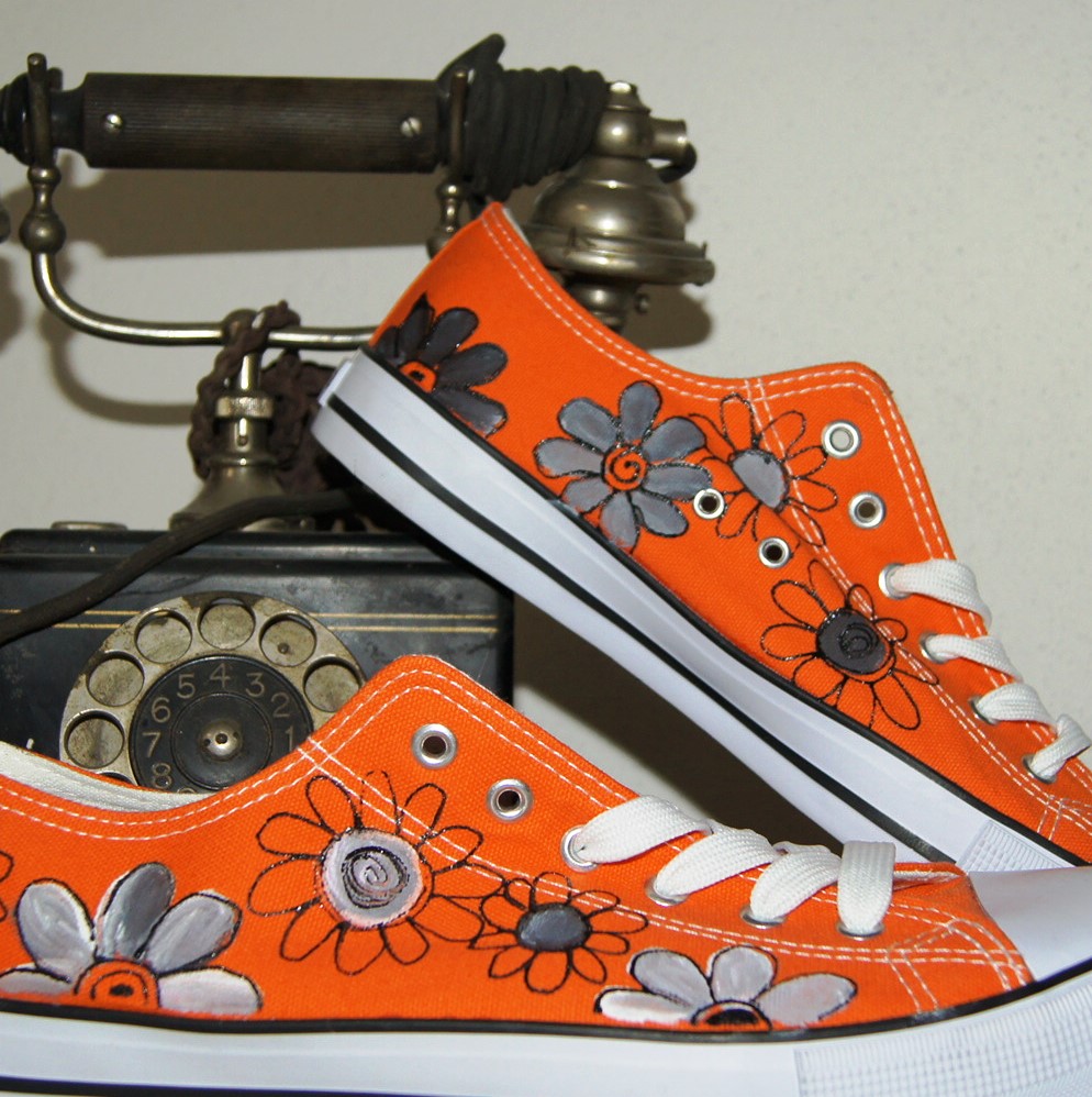 Malované tenisky s květy