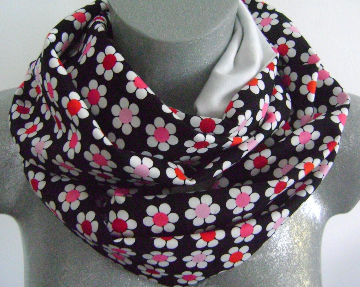 nekonečná šála kytičky