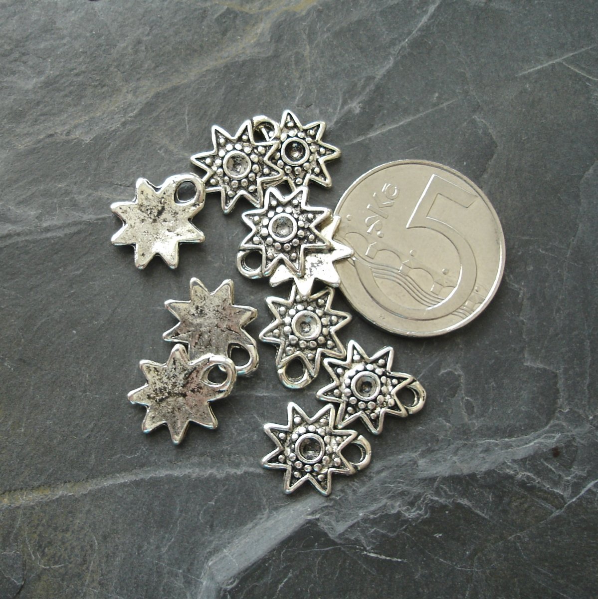 Přívěsek hvězdička cca 11mm - 10 ks -SST