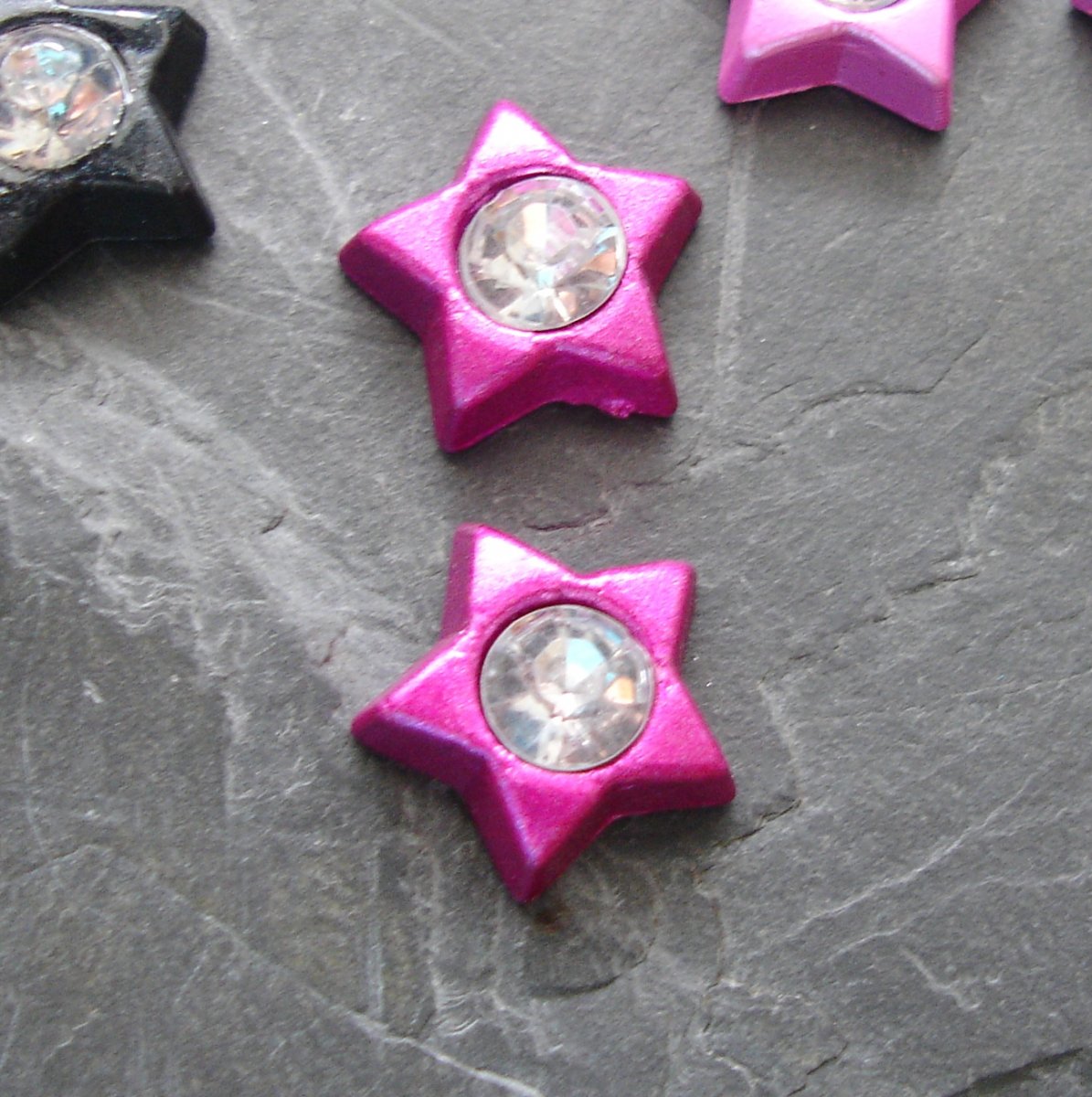 Plastové hvězdičky II.kategorie-6 ks - tm. růžové