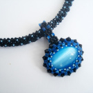 Azurově modrý náhrdelník