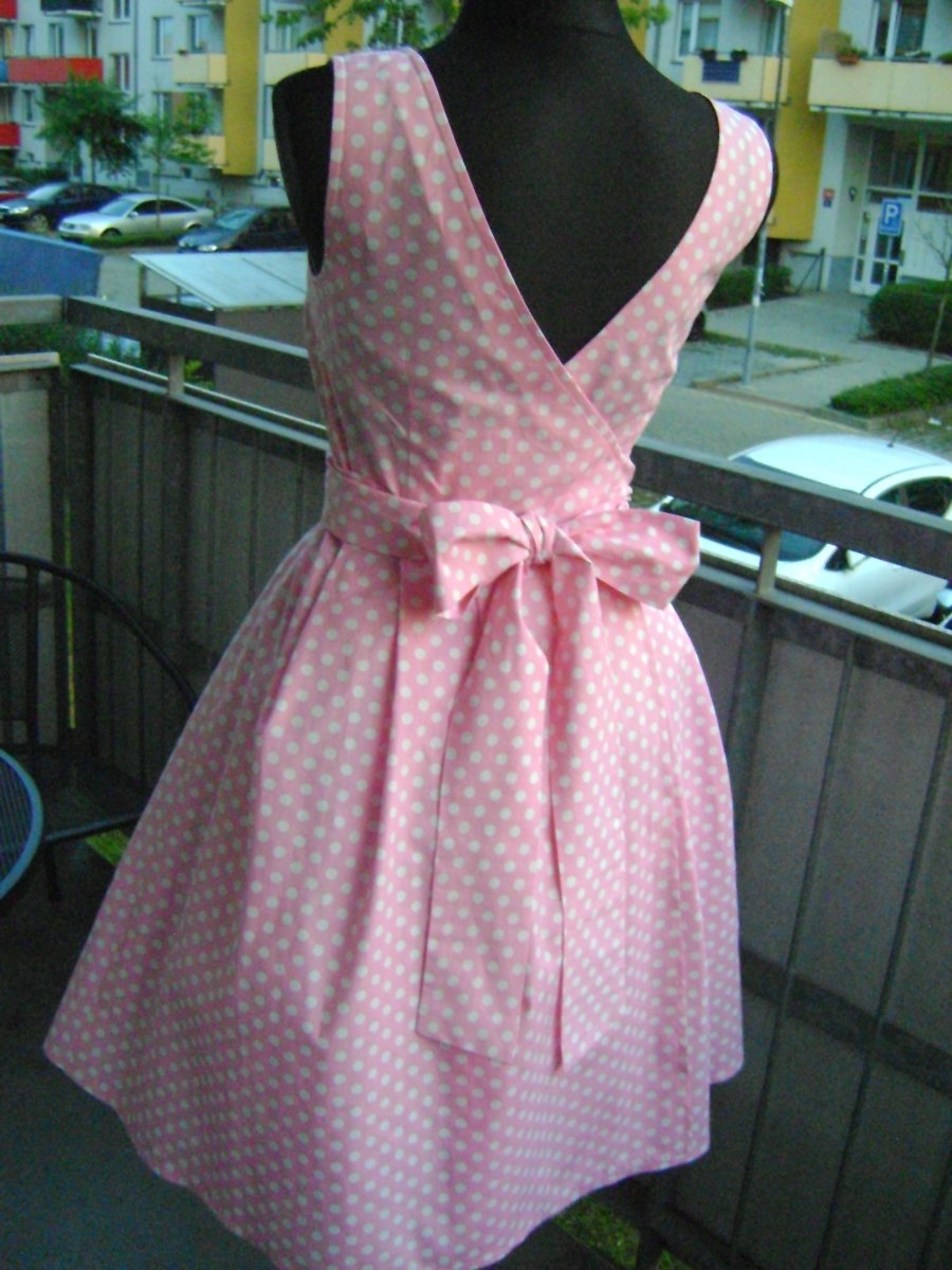 Romantické šaty - barva i vel.na přání