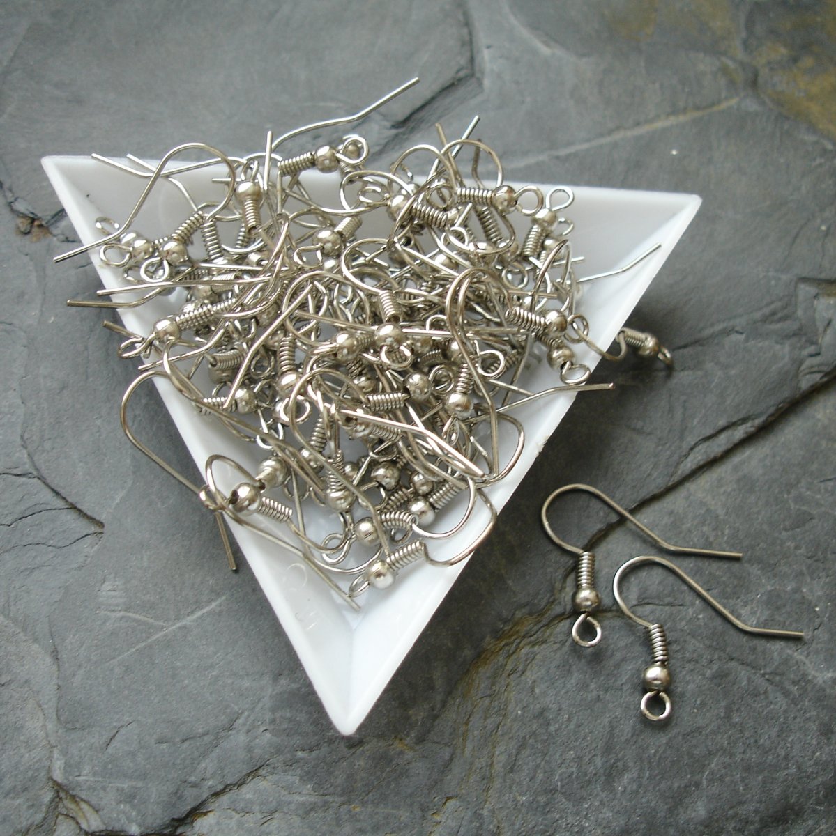 Náušnicový háček  - cca 100 ks - platinový