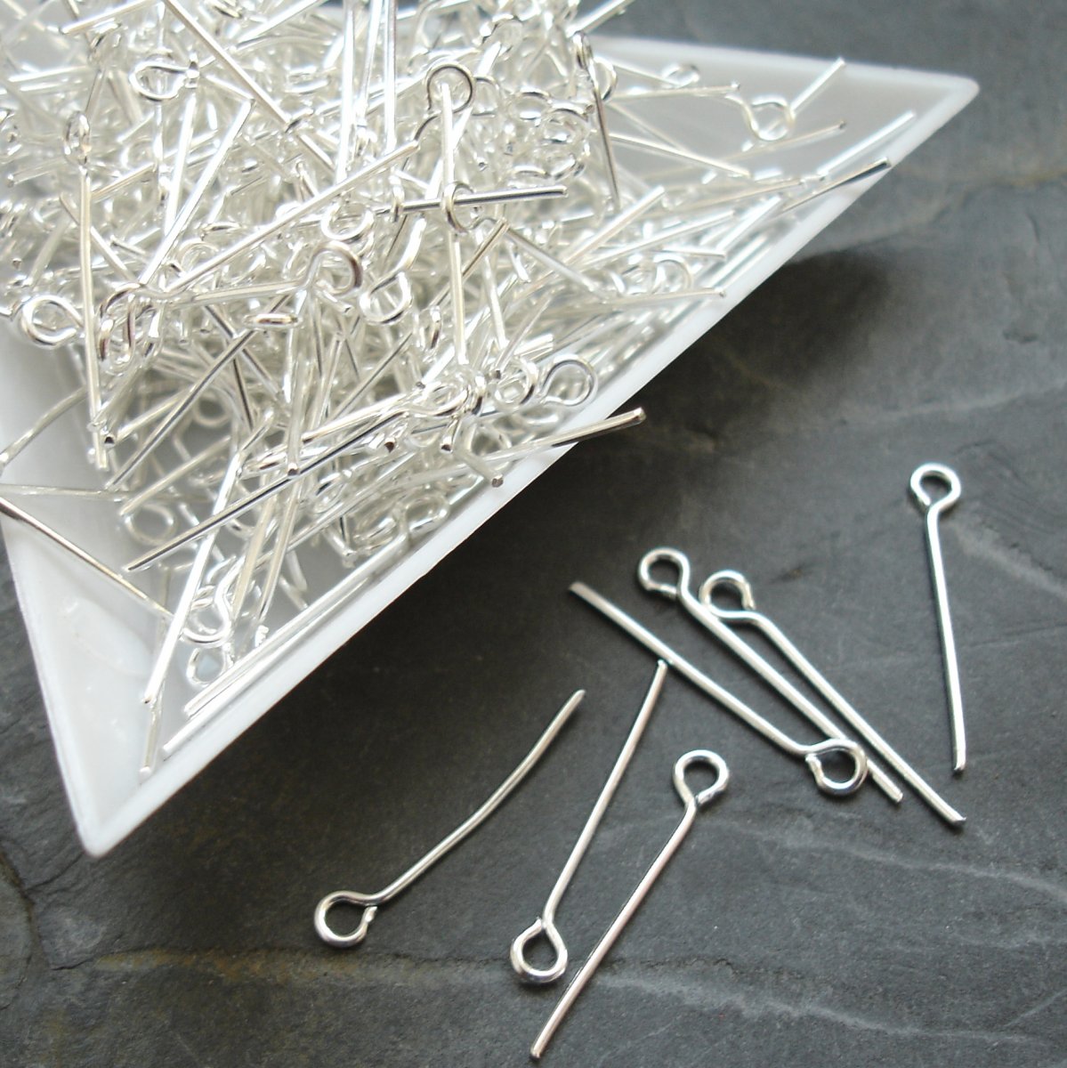 Ketlovací jehly 20 mm cca 100 ks - ST