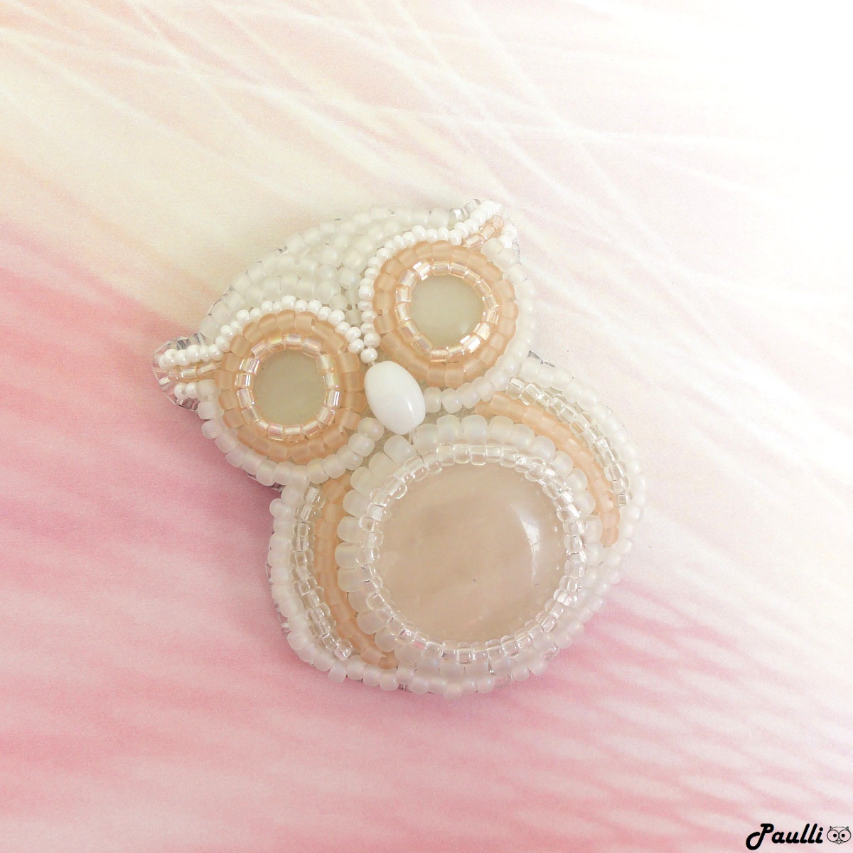 Bílá sovička z korálků