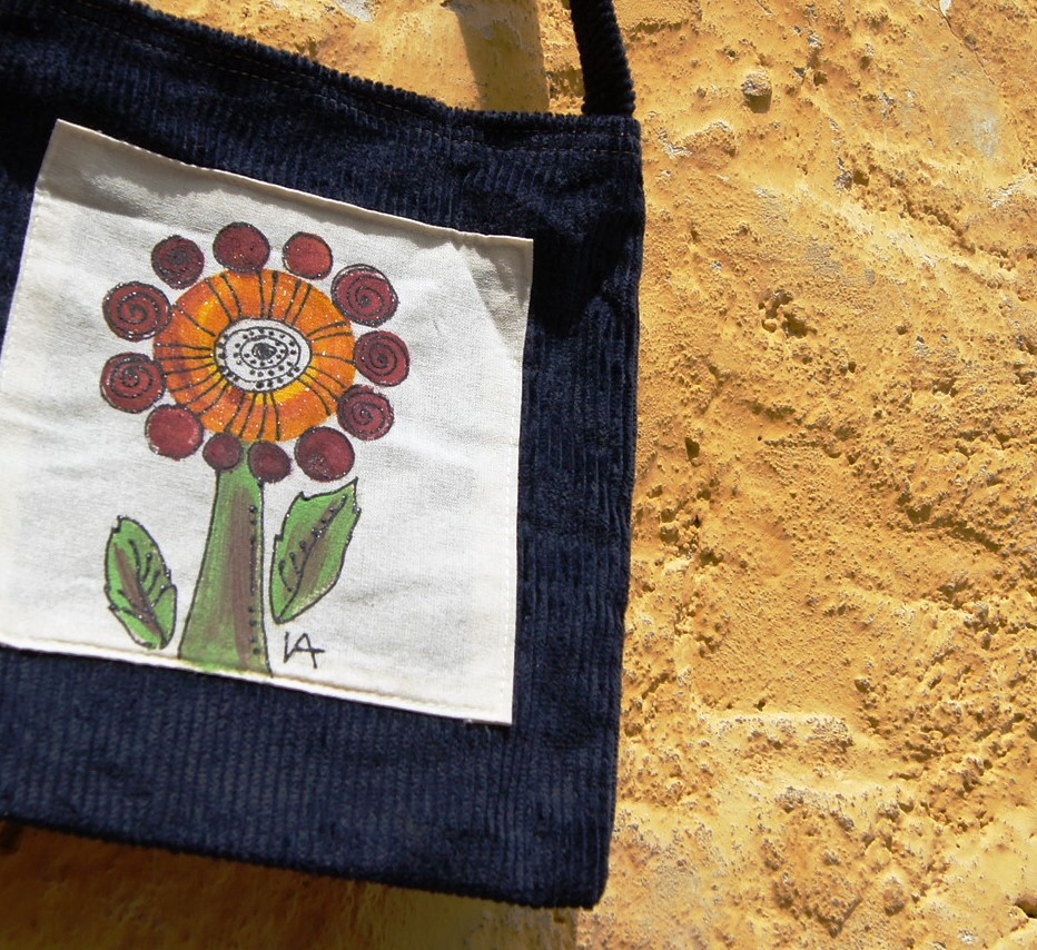 Malovaná kabelka s kytkou