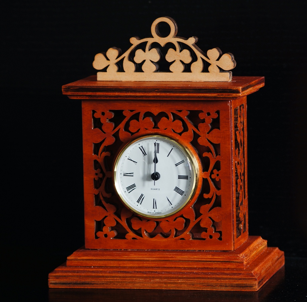 Hodiny - květinové