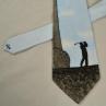 Hedvábná kravata s golfistou a stromem