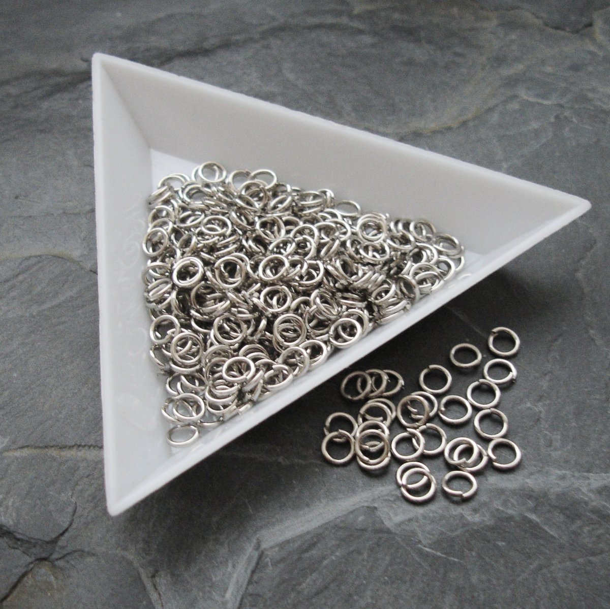 Spojovací kroužek 4 mm - 100 ks - PT