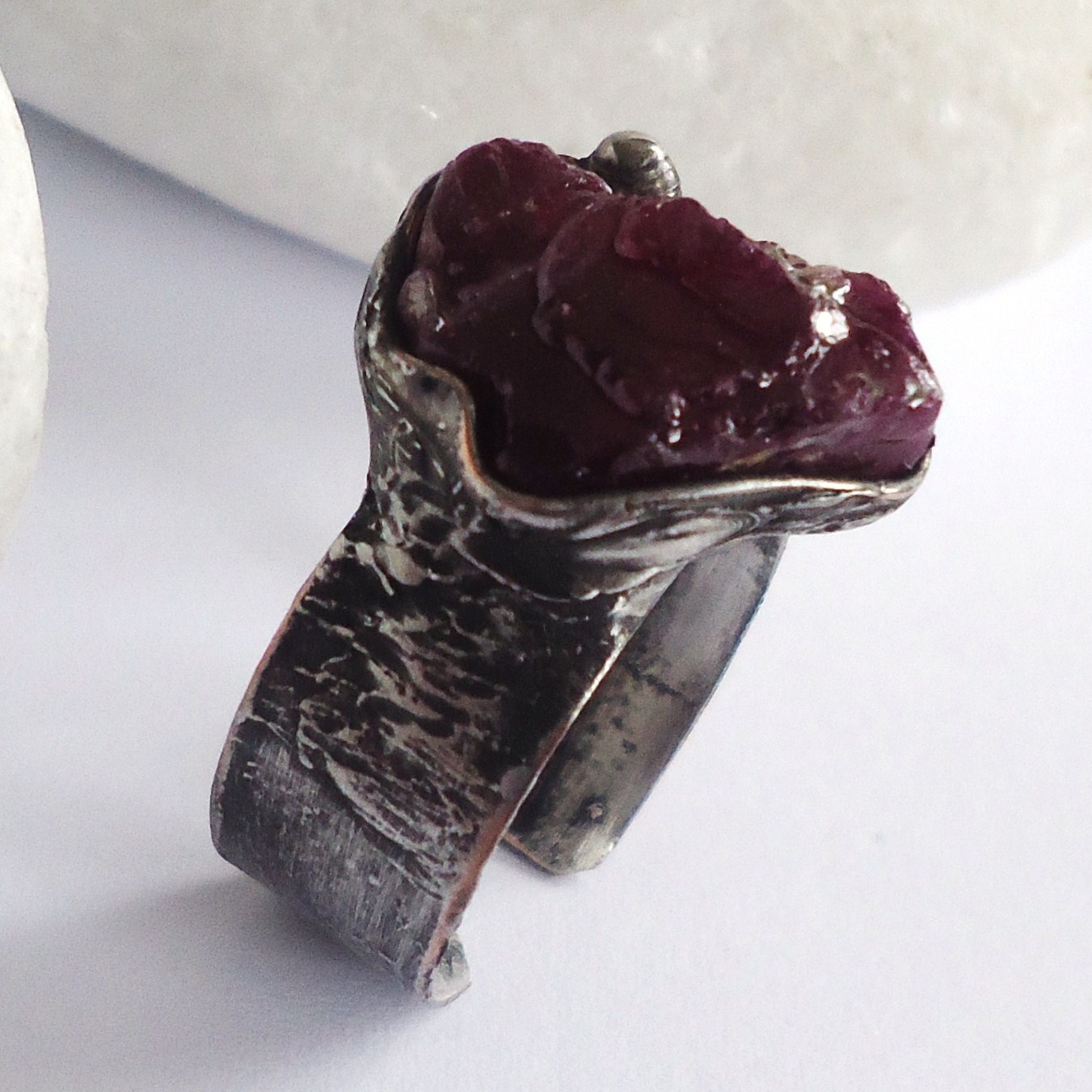 NELA prsten (rubín)