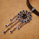 náhrdelník Černý květ