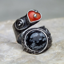 Srdíčkový s obsidiánem - cínovaný prsten