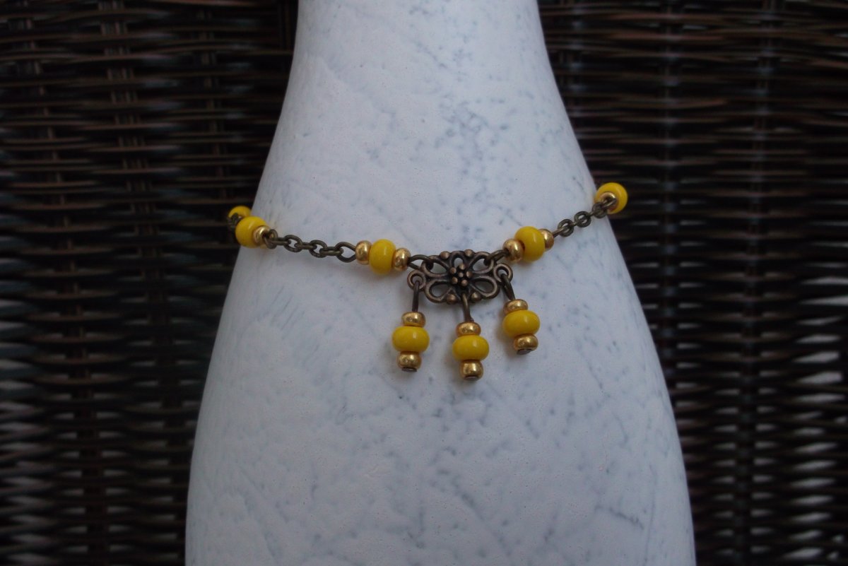 Na nožku  - kanárkový