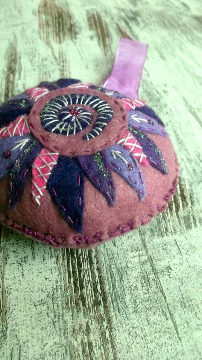 **JEHELNÍČEK.. Květ 5