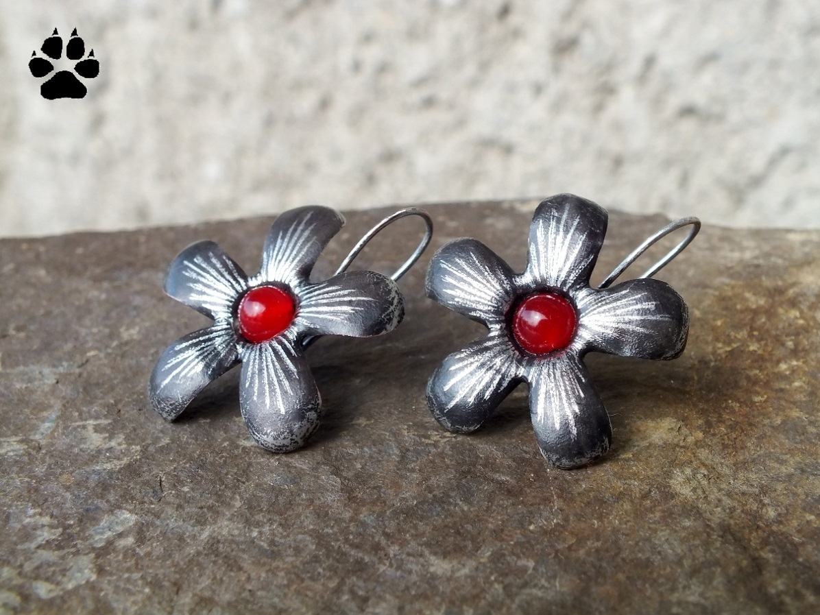 Květy červené - jadeitové