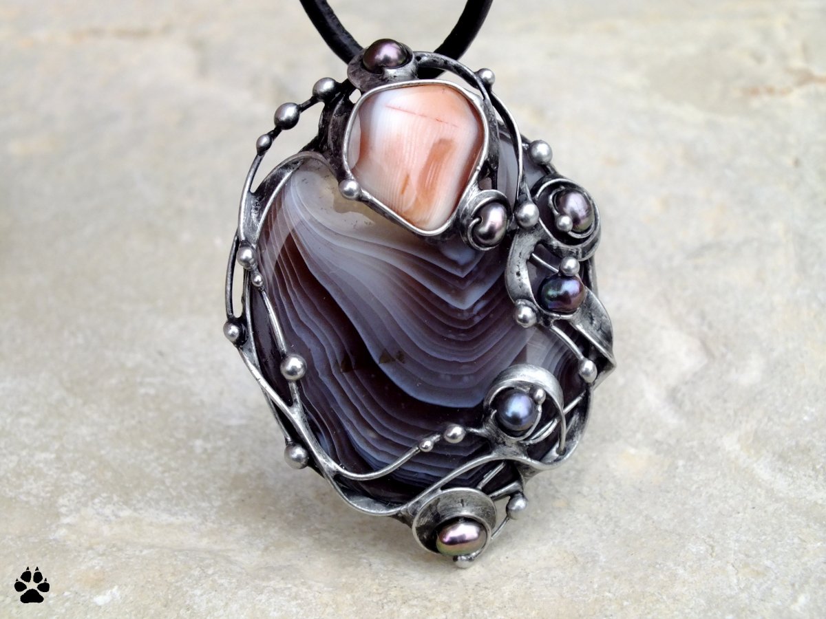 Náhrdelník s acháty