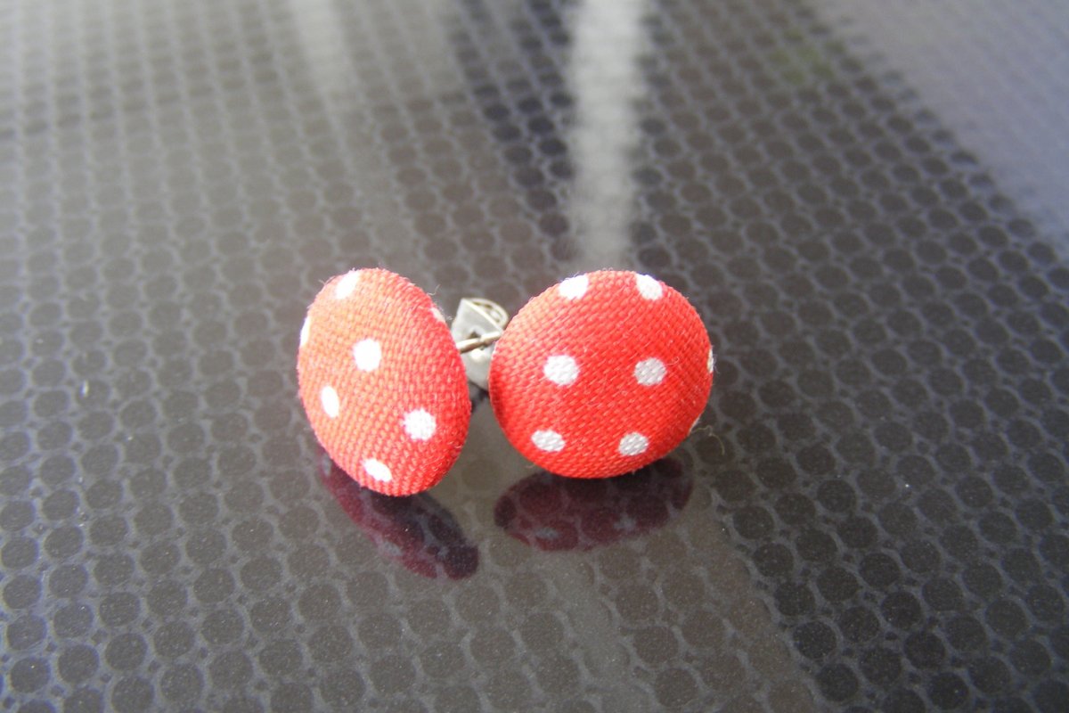 Puňtíkaté - červené