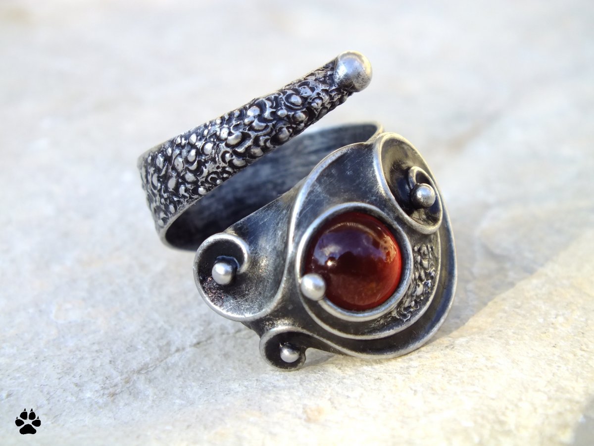 Vášnivý II-prsten s granátem