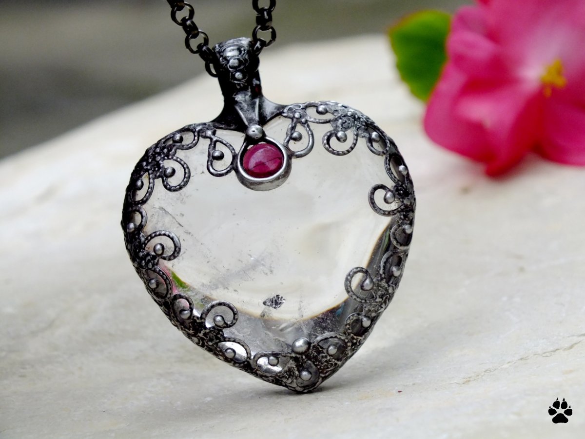 Krajkové srdce křišťálové s granátem