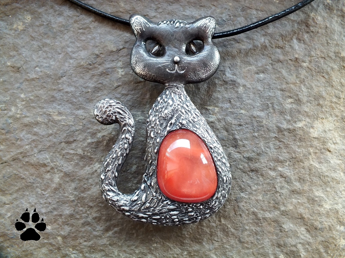 MEGIE - kočička s křemenem jahodovým