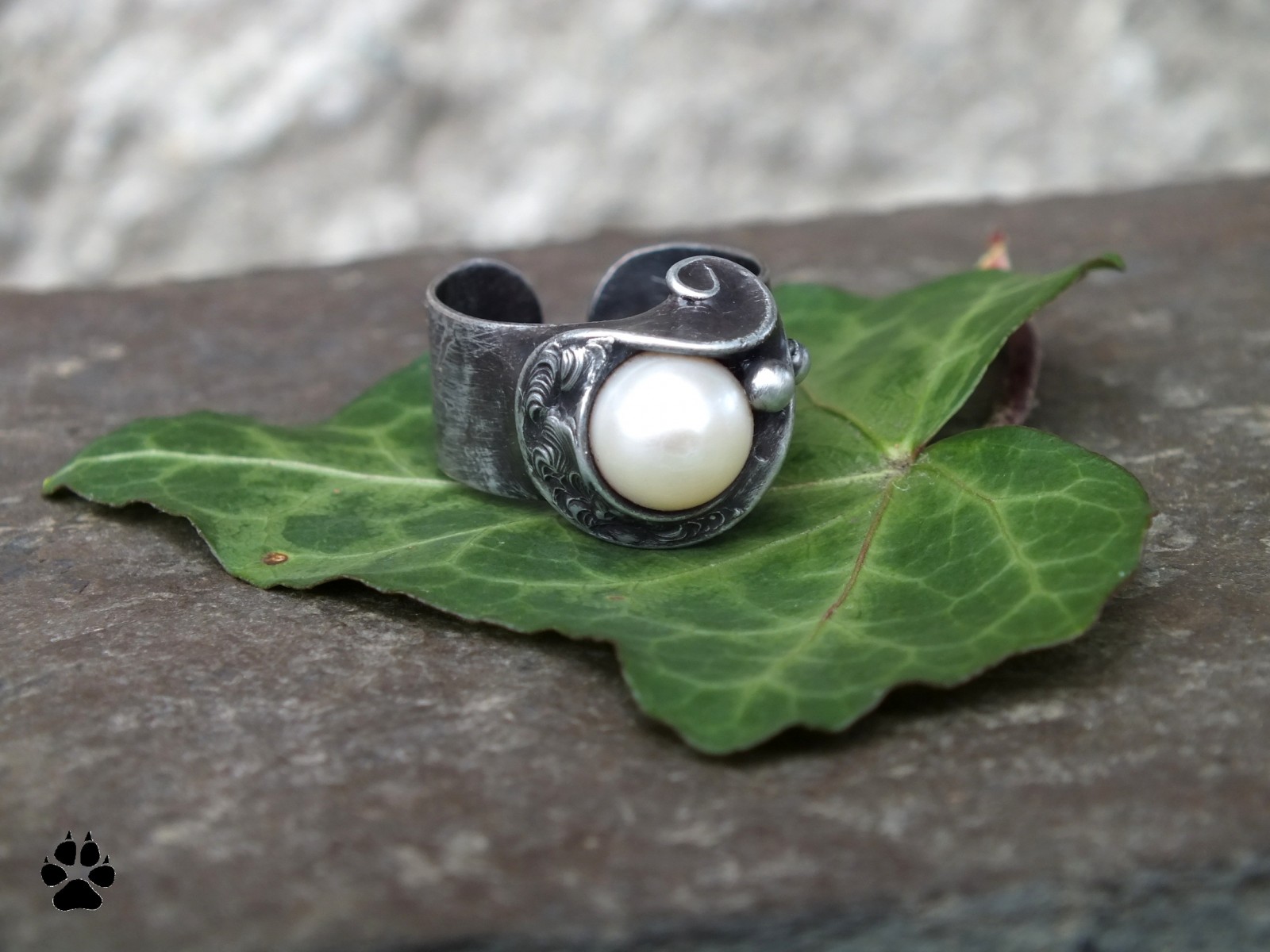 Prsten s říční perlou