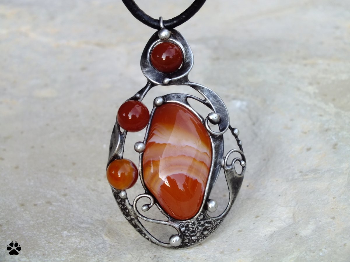 Karamelky - náhrdelník s karneoly