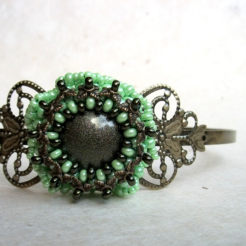 Bránou do zámecké zahrady