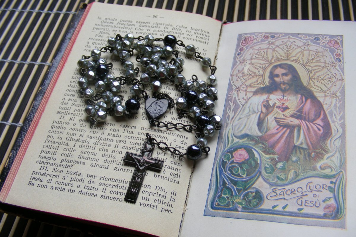 Růženec -  velký černostříbrný