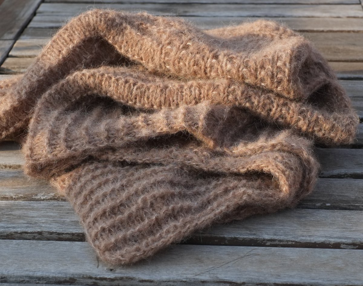 Nadýchané pončo béžové