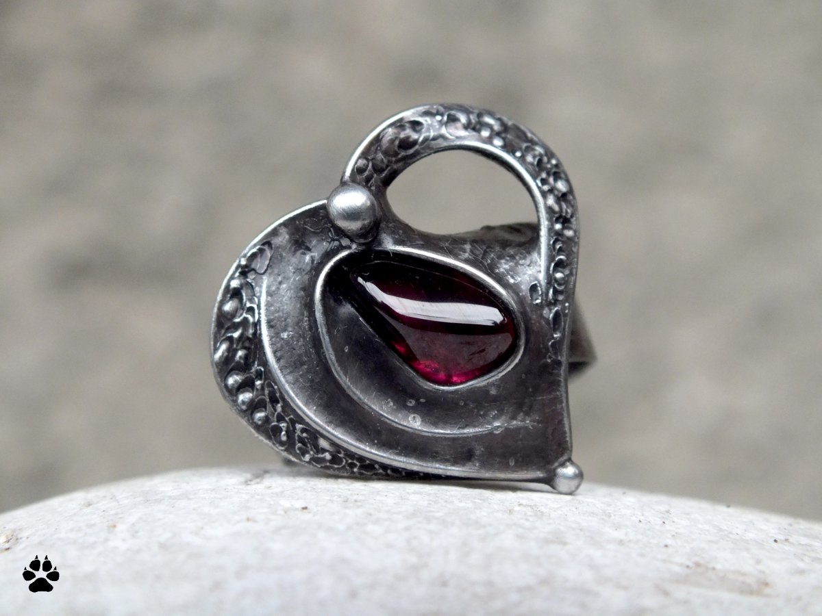 Granátové srdíčko - prsten