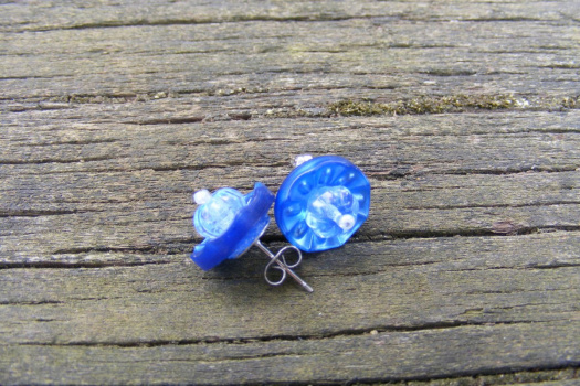 Knoflíkové - modrá kytička