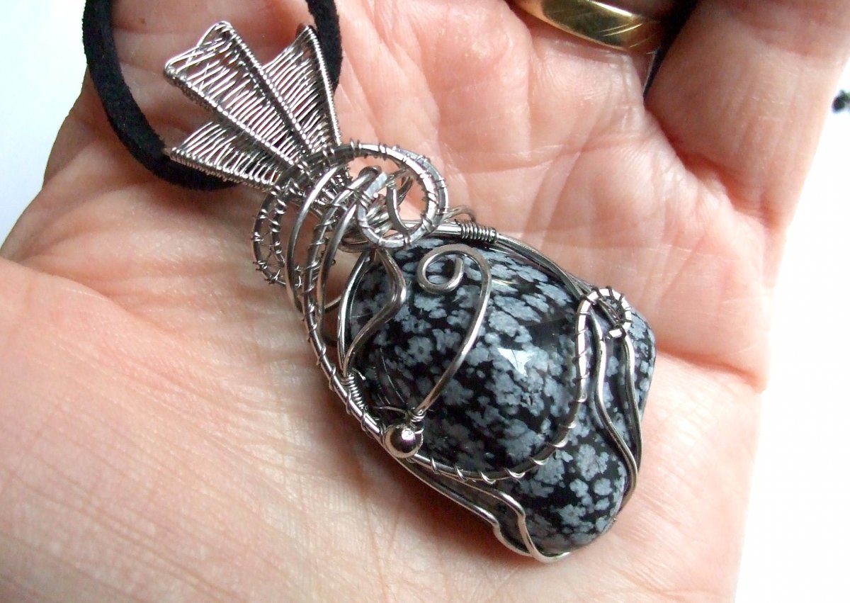 Obsidián vločkový léčí.