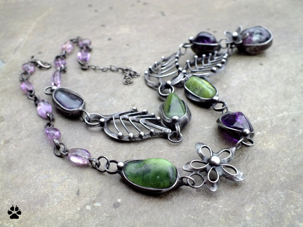 Dlouhý lístečkový - fluorit,ametyst,nefrit