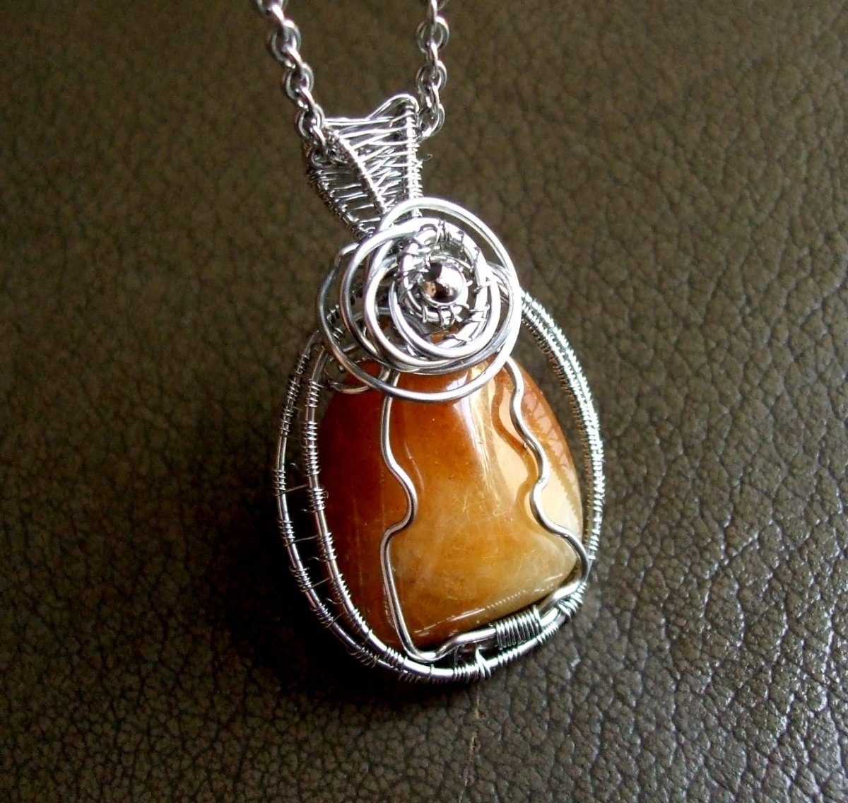 Sagenit -zlato a med.