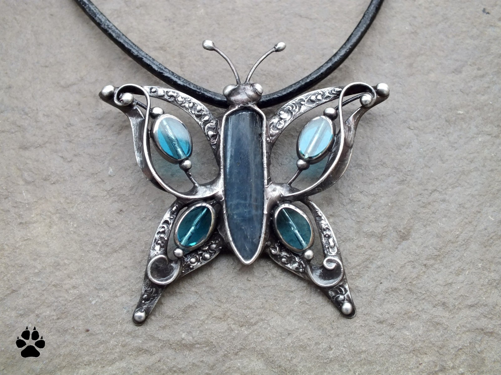 Modrásek - kyanit (disthen)