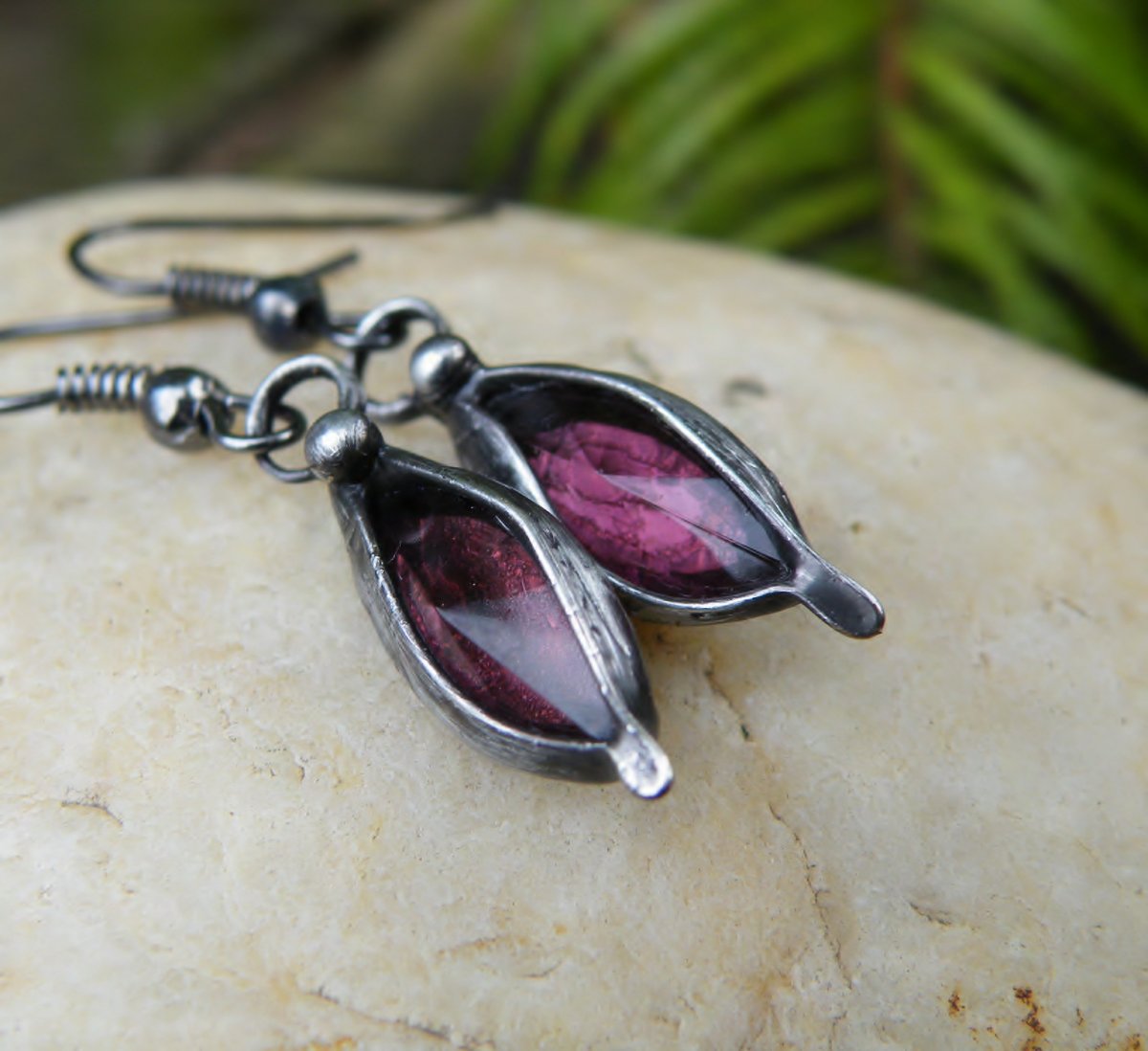 Sirael...vínově fialové