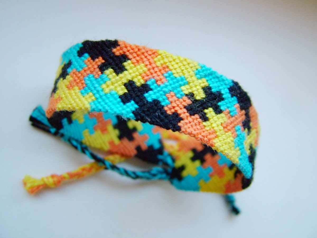 Náramek puzzle - č. 22