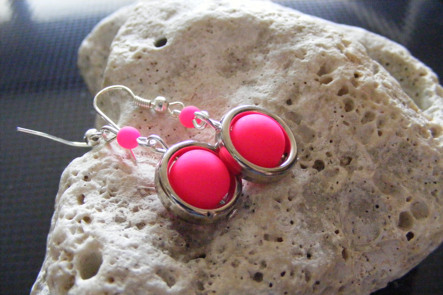 Neon - růžové v rámečku