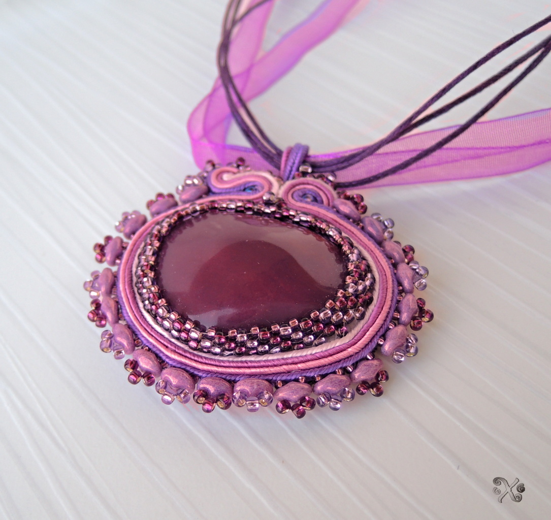 Soutache Violette