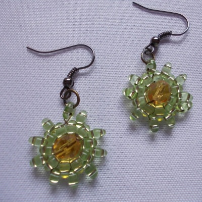 náušnice zelená twinová kytička