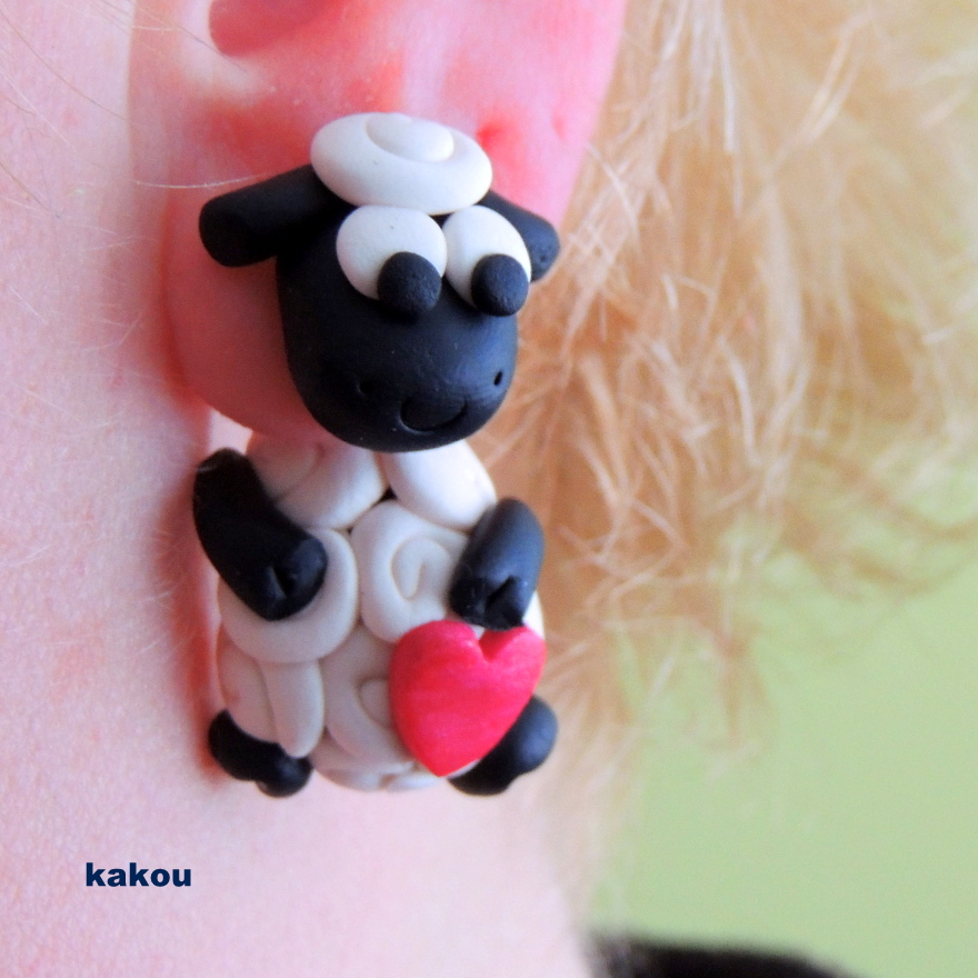 náušnice ovečky černé tělíčko - skrz ucho