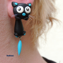 náušnice skrz ucho - černá kočka