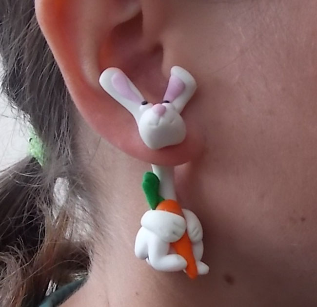 Zajíček skrz ouško