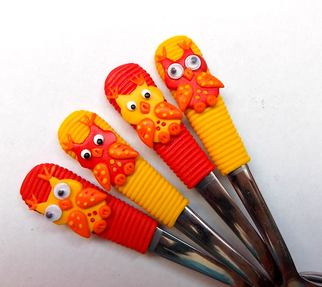 Čajové lžičky - vykulené sovičky (žluto červené)