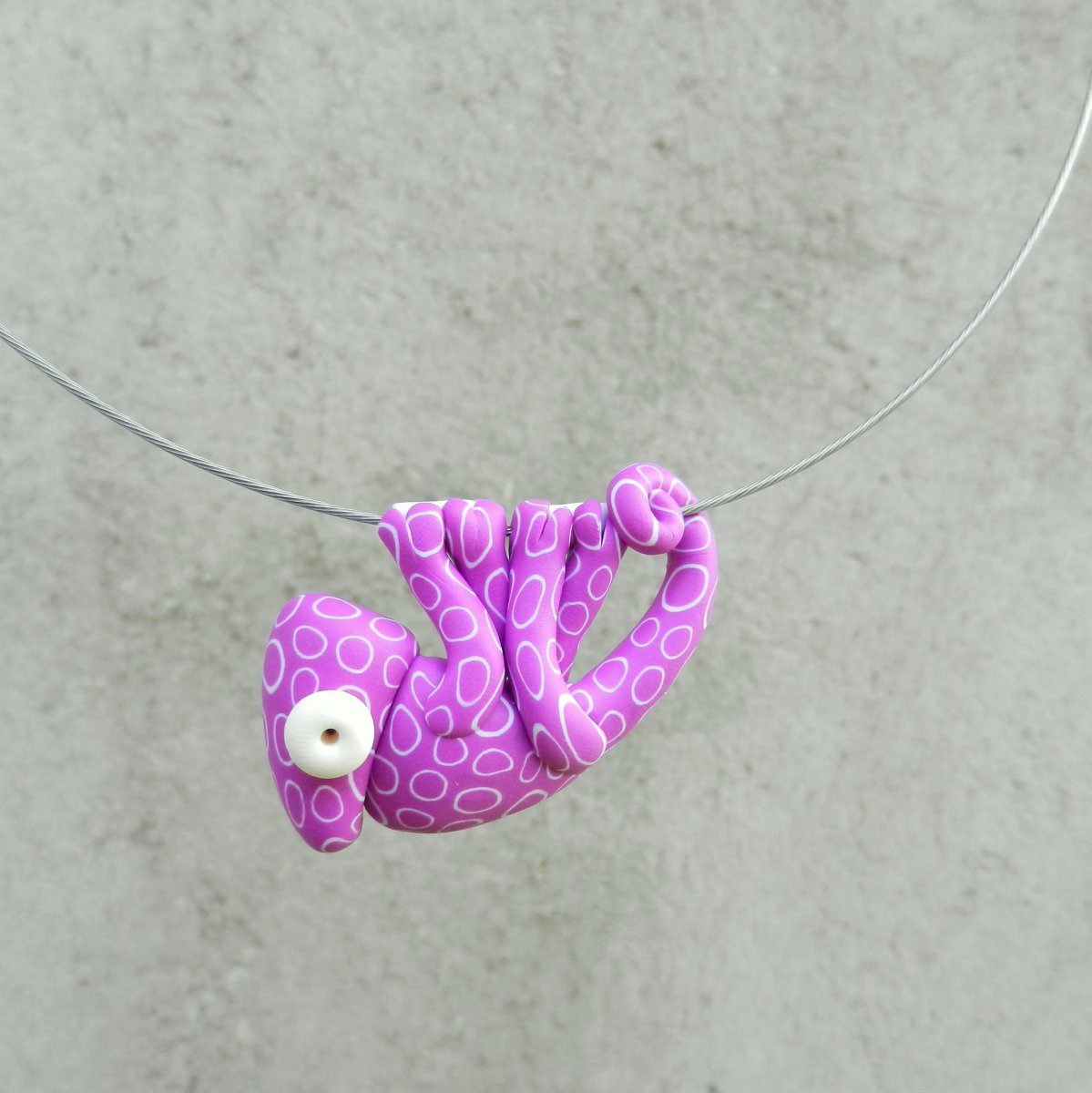 Chamík růžovobílý