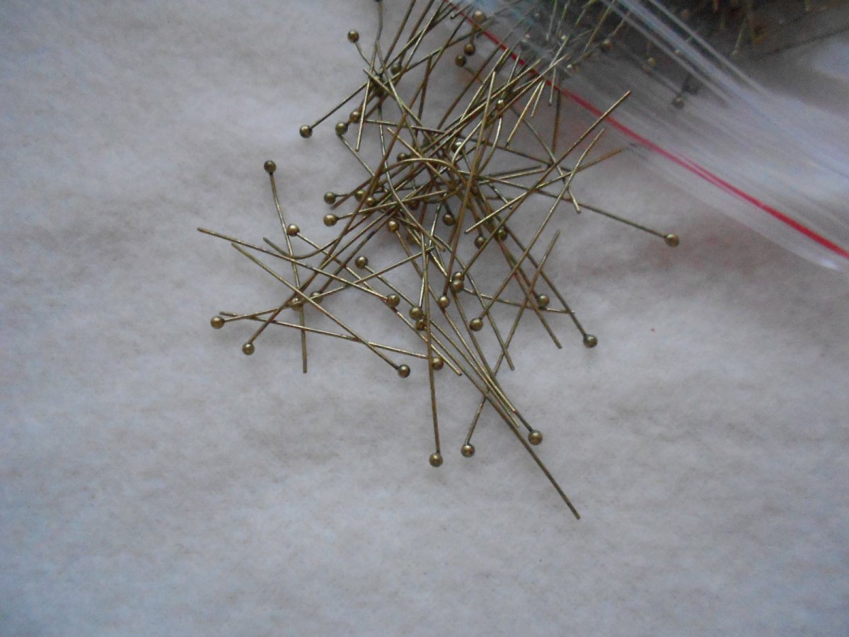 15-Ketlovací jehly s kuličkou bronz 28mm/200ks